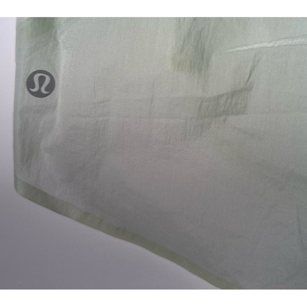 Lululemon Step Out High Rise Short 3" Inseam Packable Ocean Air Size: 6 - Picture 10 of 13